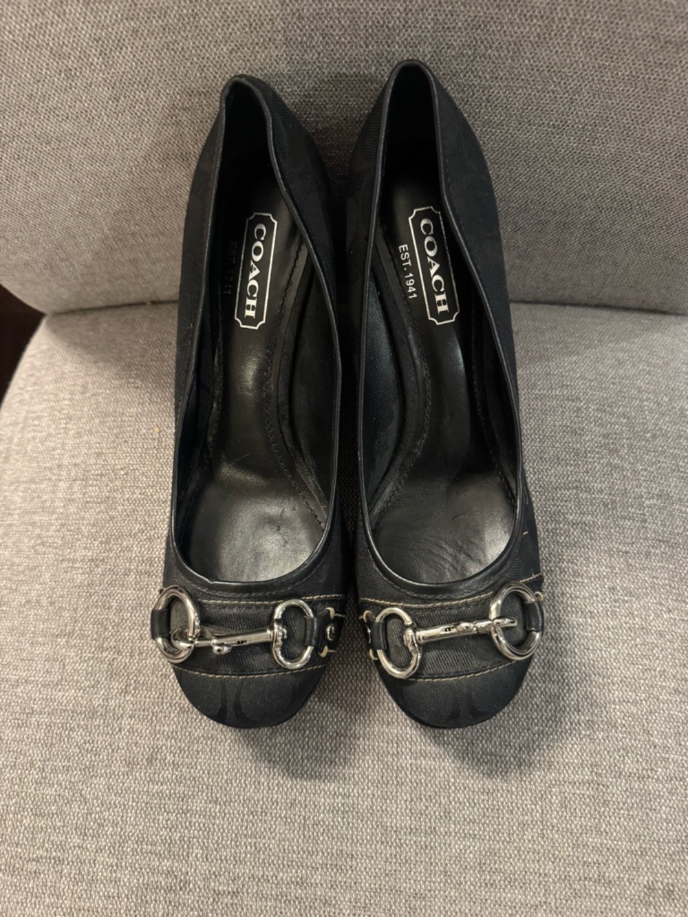 Coach Black Signature Wedge Pumps Horsebit Logo Heels Size 7.5 - Picture 2 of 14
